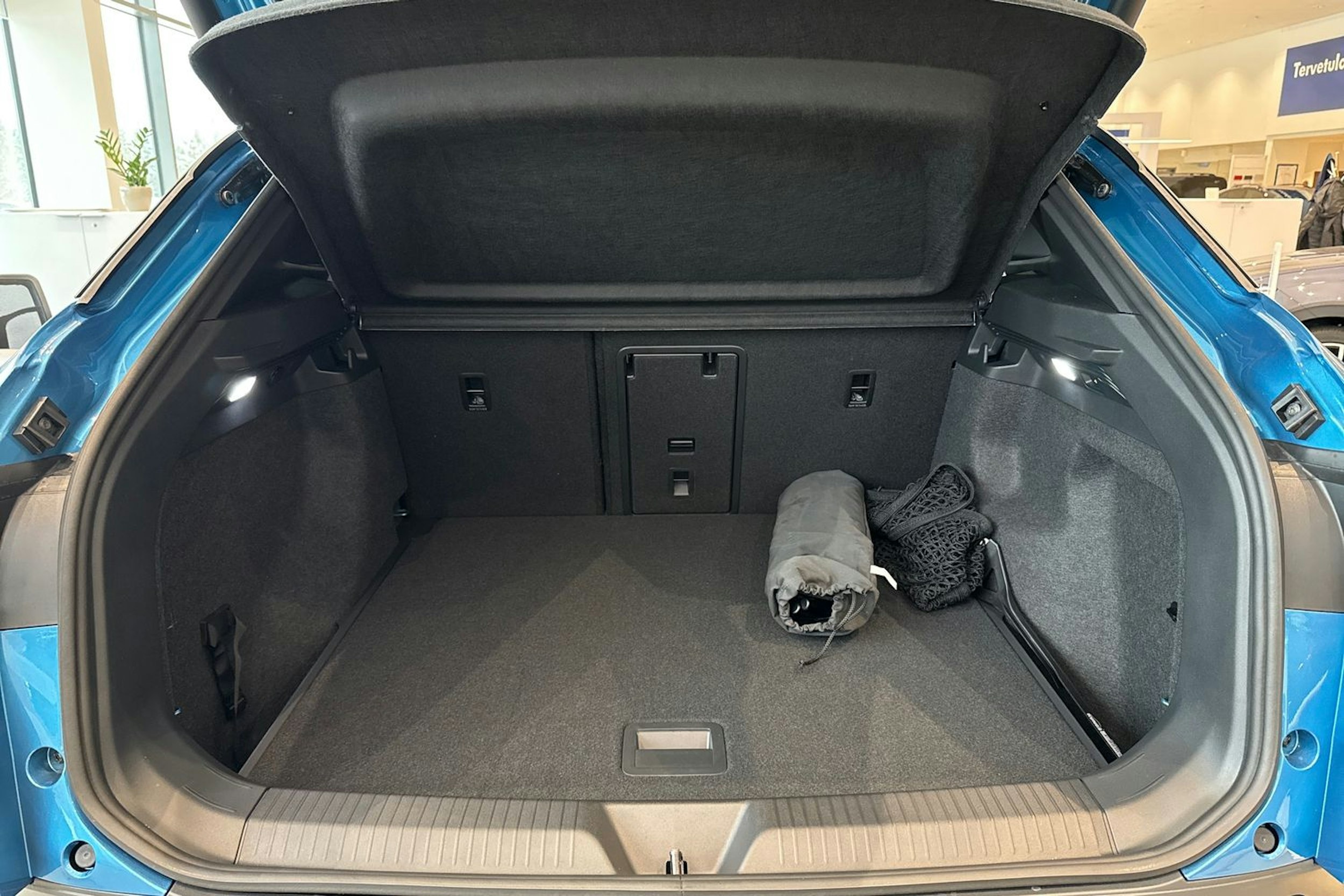 met. sininen Volkswagen ID.4 2026 kuva 11.