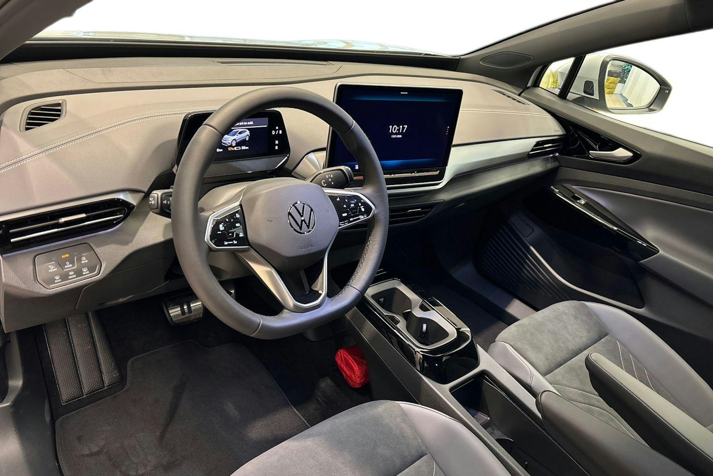 valkoinen Volkswagen ID.4 2026 kuva 6.