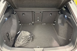 valkoinen Volkswagen ID.4 2026 kuva 10.