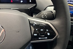 valkoinen Volkswagen ID.4 2026 kuva 12.