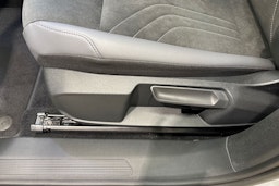 valkoinen Volkswagen ID.4 2026 kuva 19.