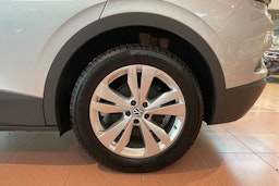 harmaa Volkswagen ID.4 2026 kuva 10.