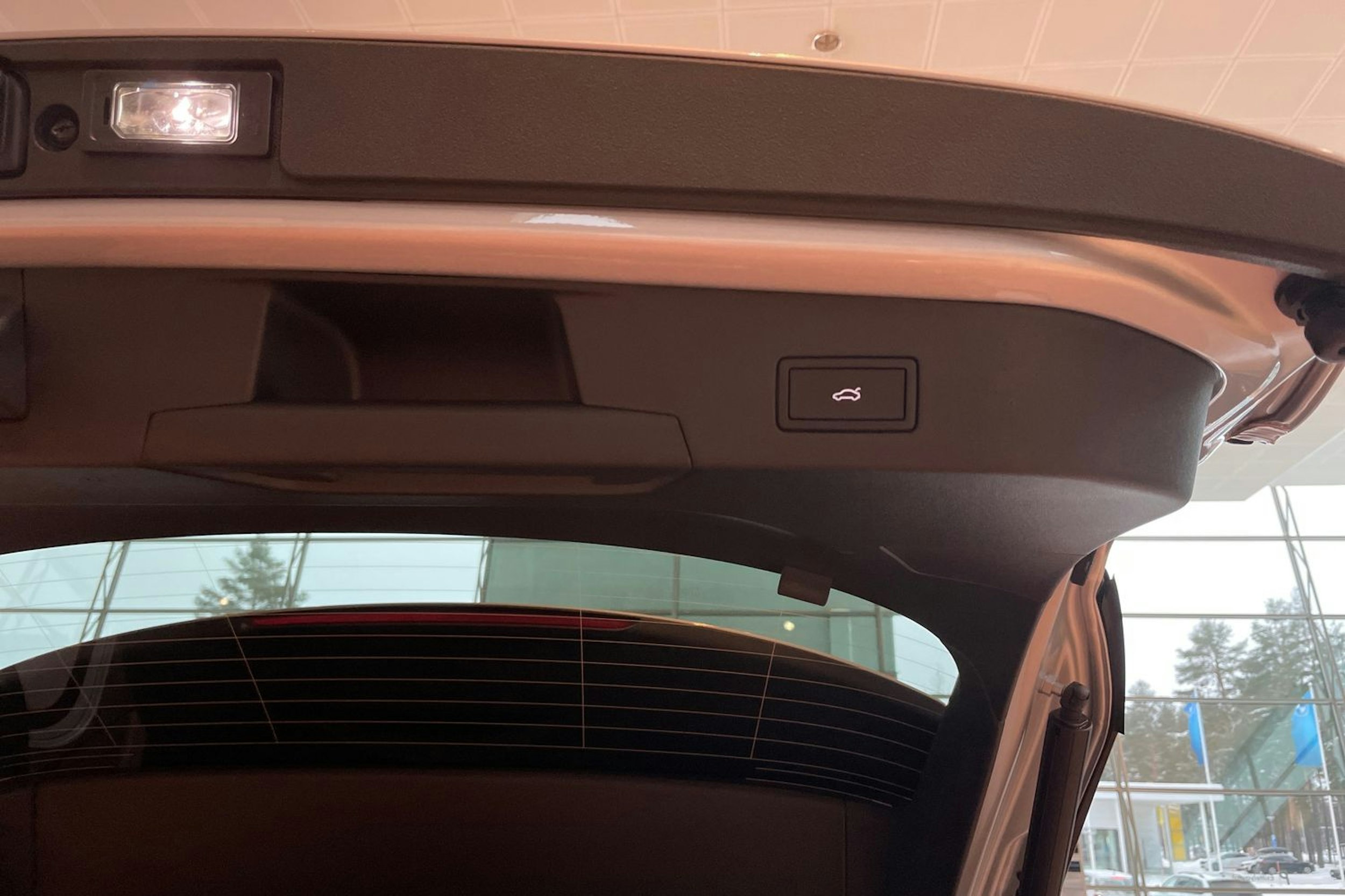 harmaa Volkswagen ID.4 2026 kuva 13.