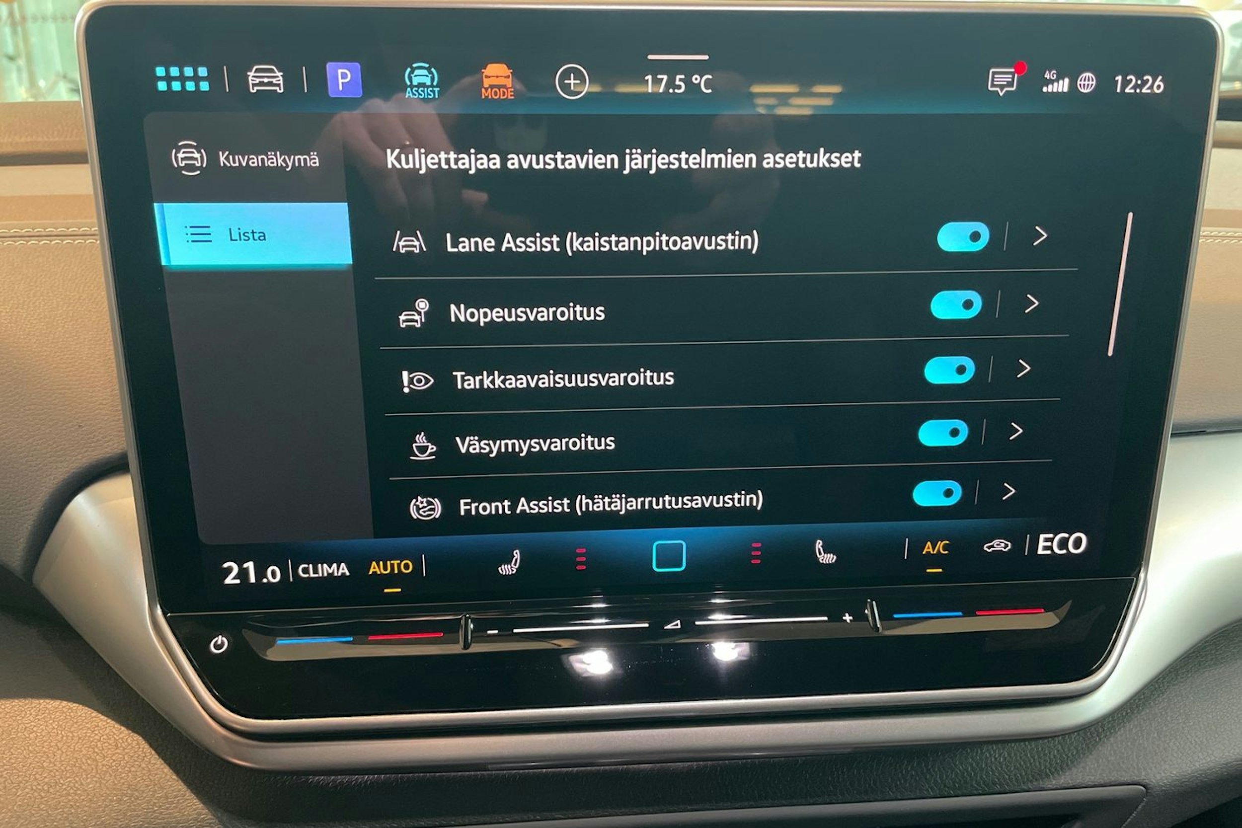 harmaa Volkswagen ID.4 2026 kuva 16.