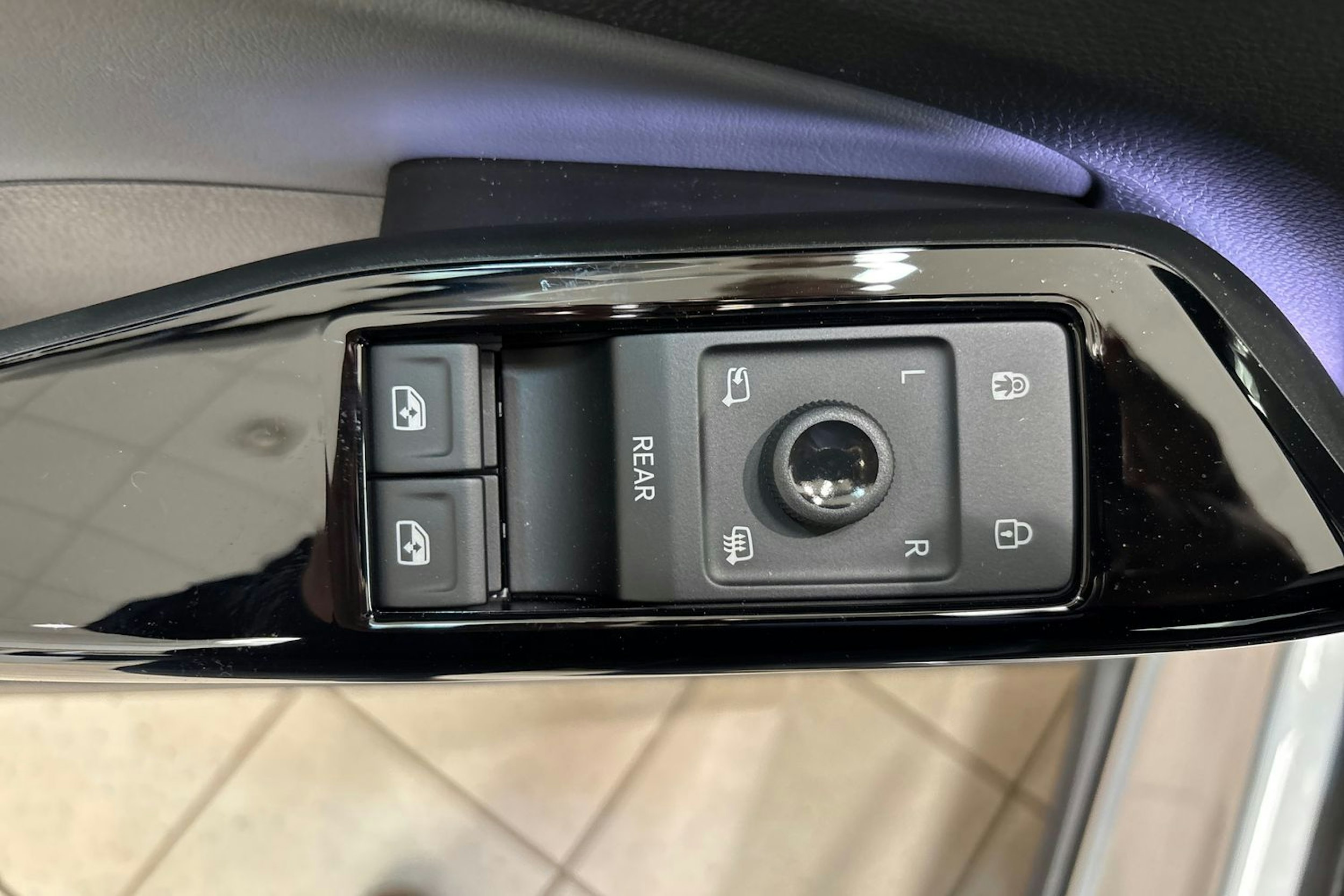 harmaa Volkswagen ID.4 2026 kuva 11.