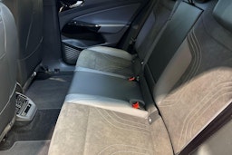 sininen Volkswagen ID.4 2026 kuva 8.