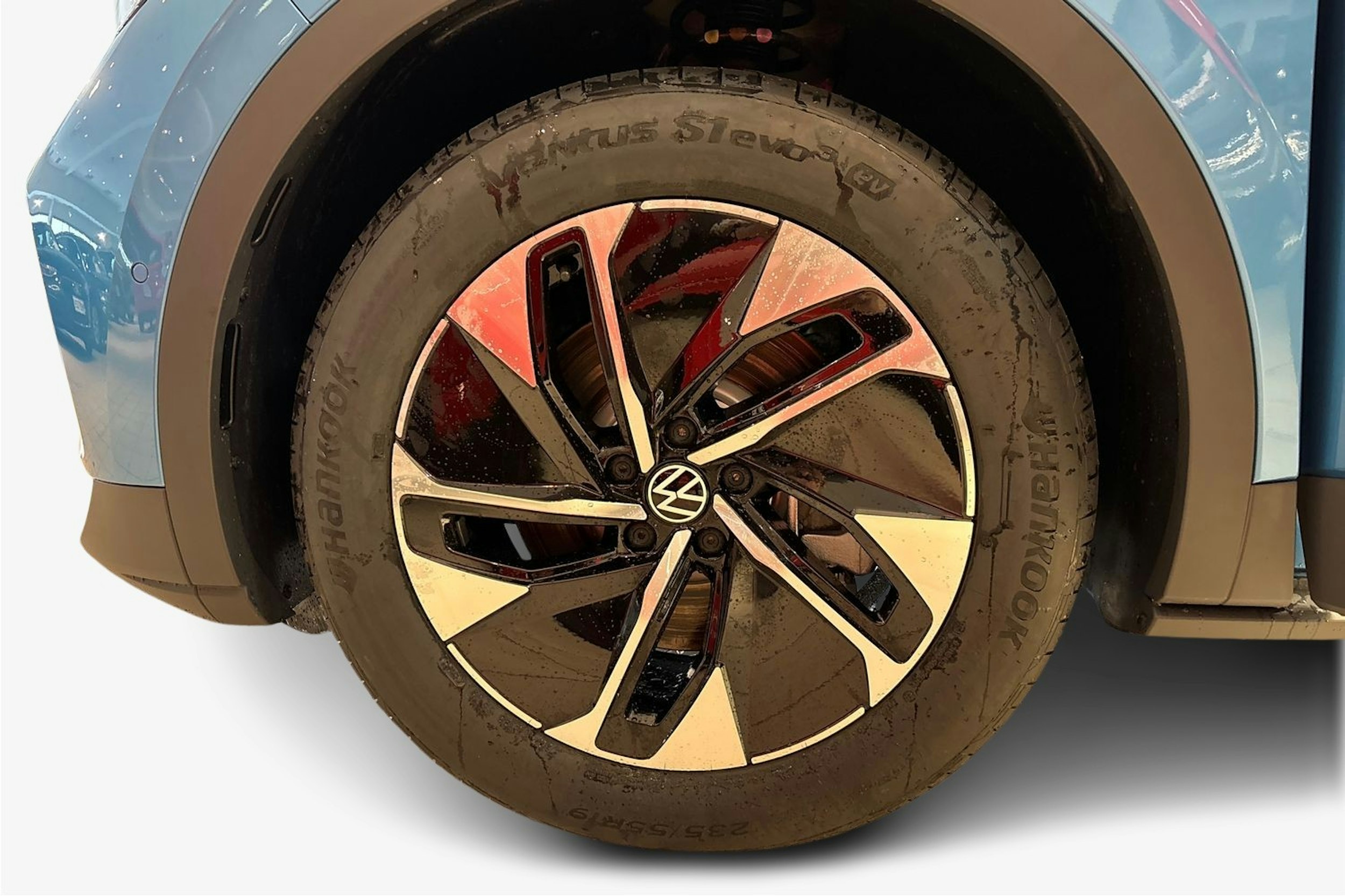 sininen Volkswagen ID.4 2026 kuva 9.