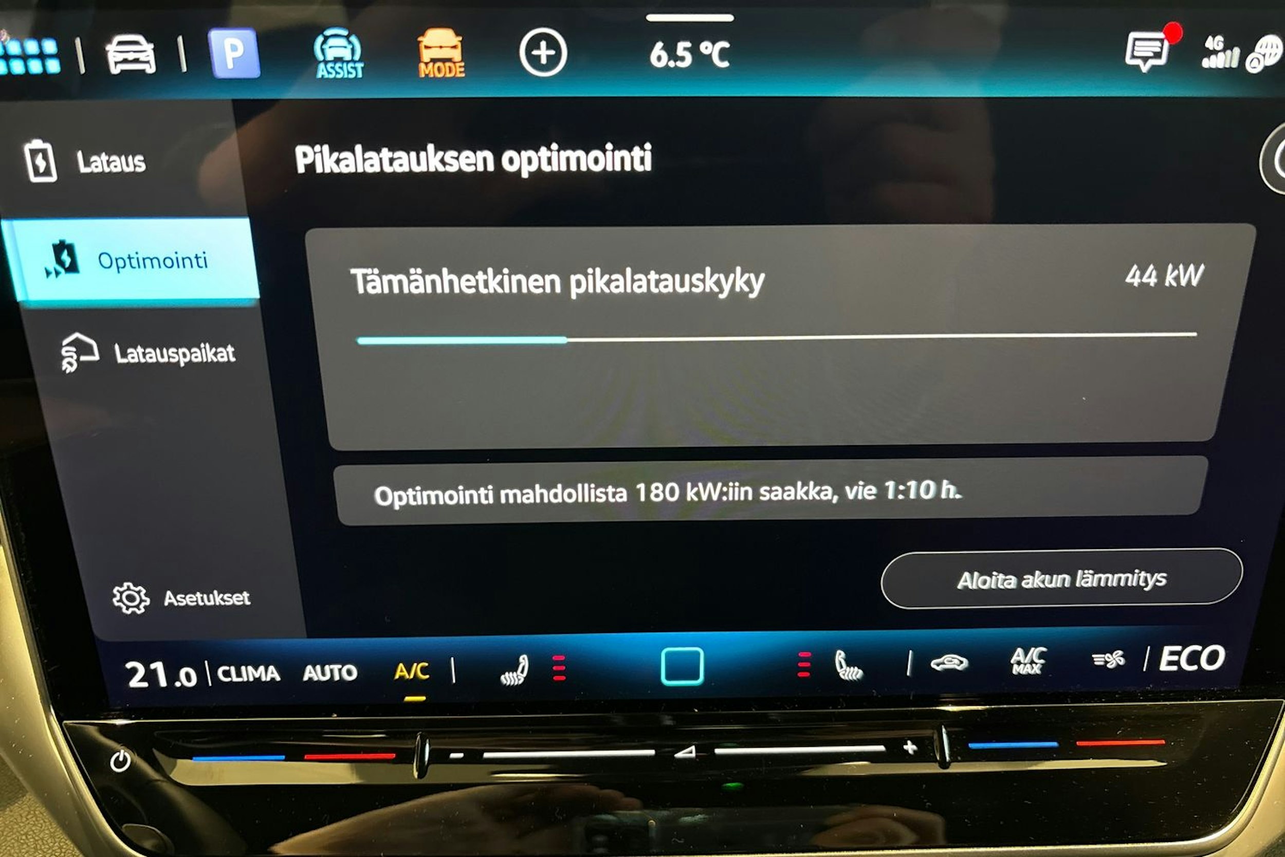 sininen Volkswagen ID.4 2026 kuva 13.