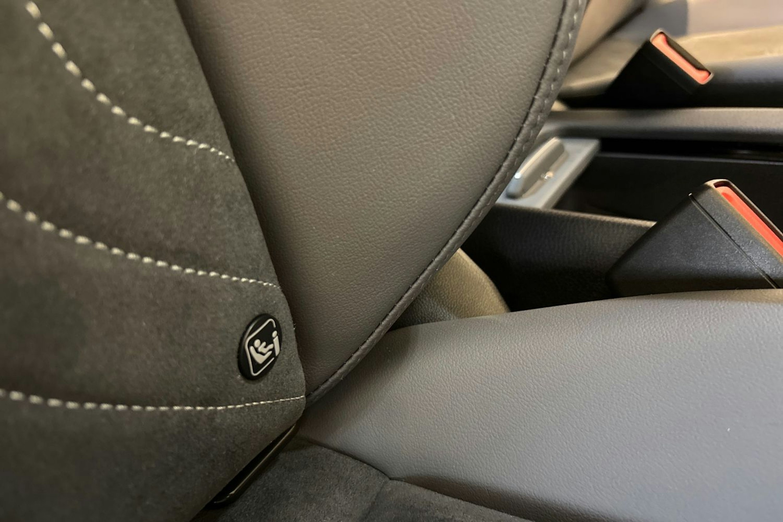 sininen Volkswagen ID.4 2026 kuva 32.