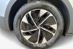 harmaa Volkswagen ID.4 2026 kuva 9.