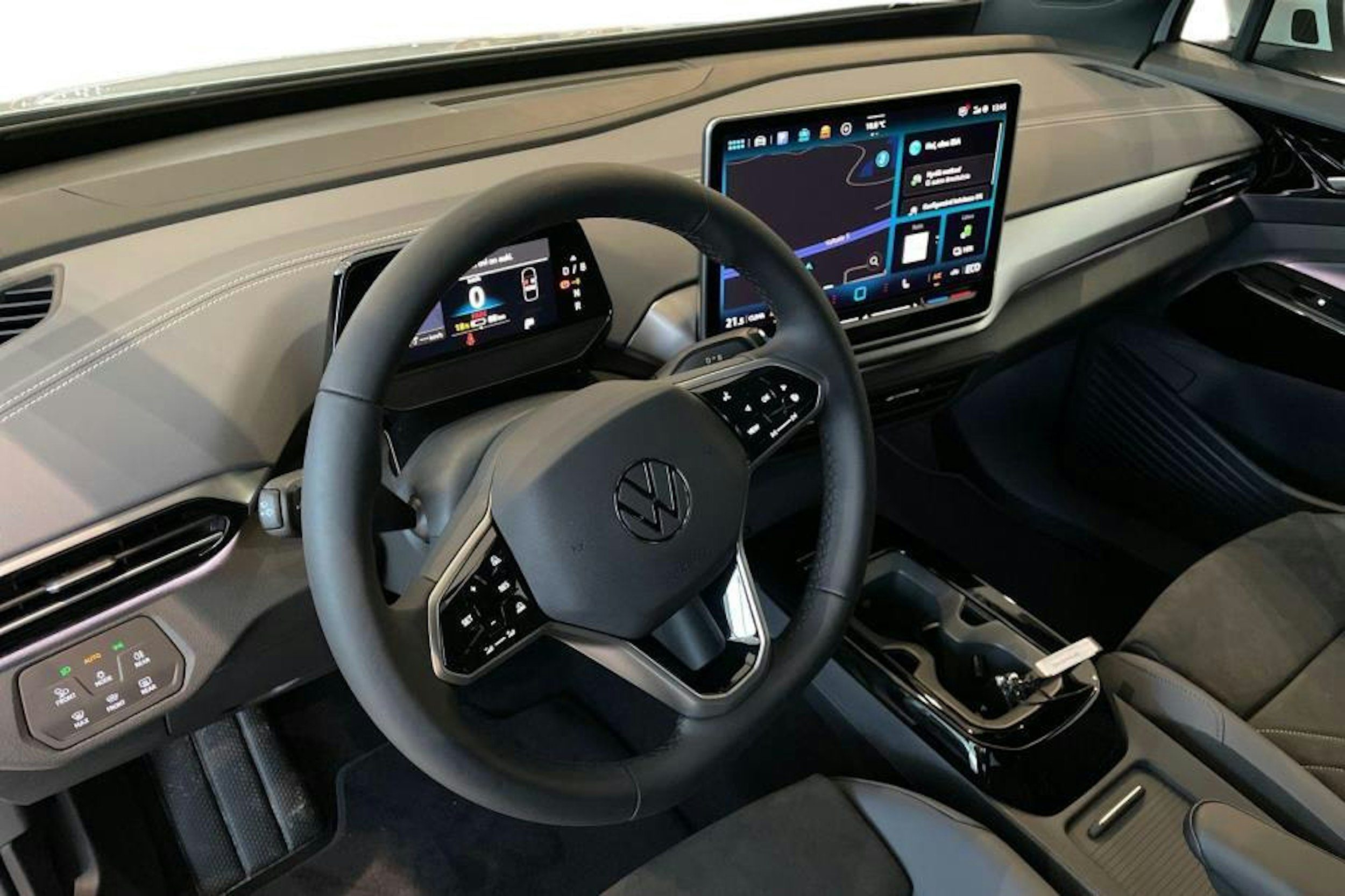 valkoinen Volkswagen ID.4 2026 kuva 6.