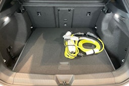 valkoinen Volkswagen ID.4 2026 kuva 11.