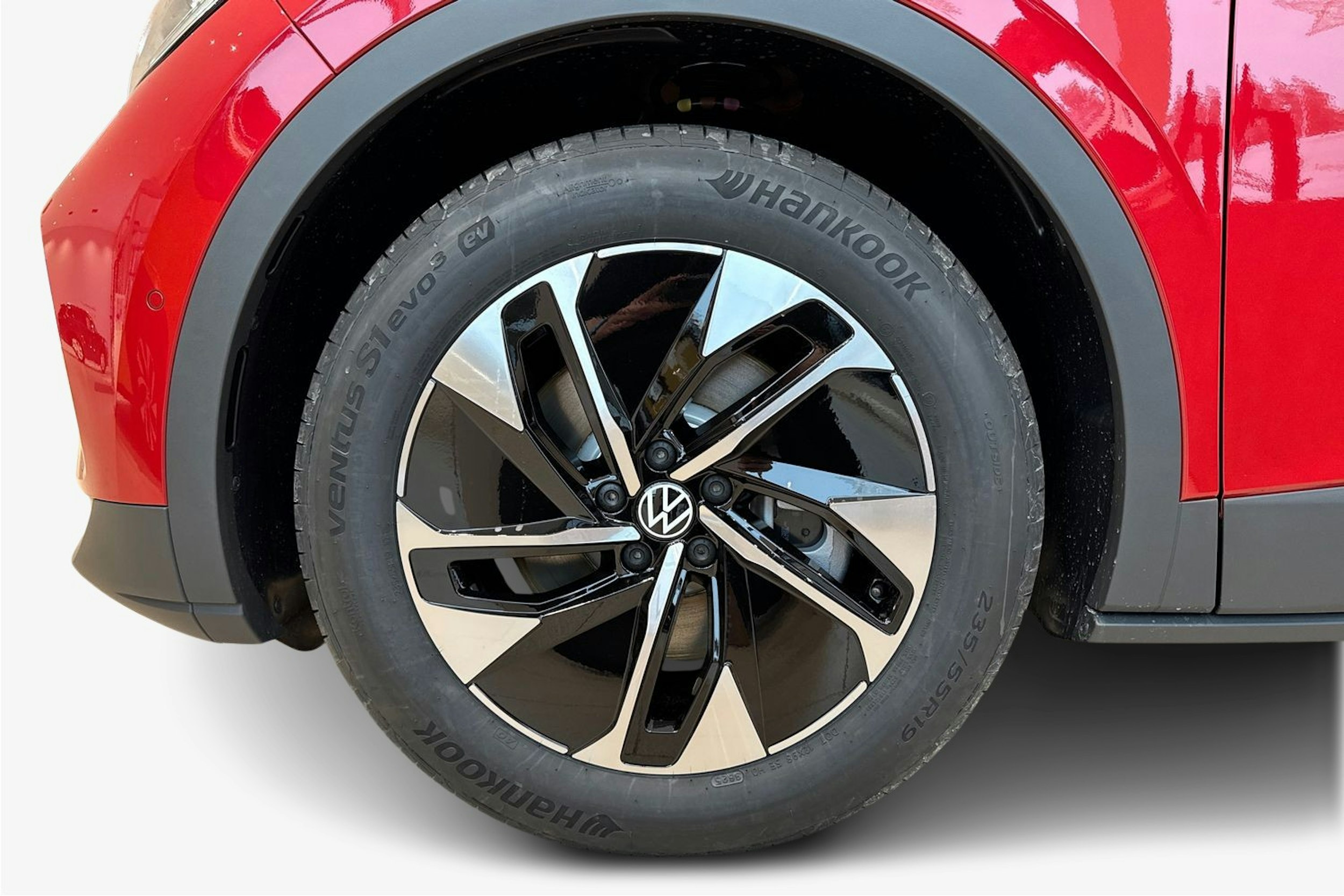 met. punainen Volkswagen ID.4 2026 kuva 9.
