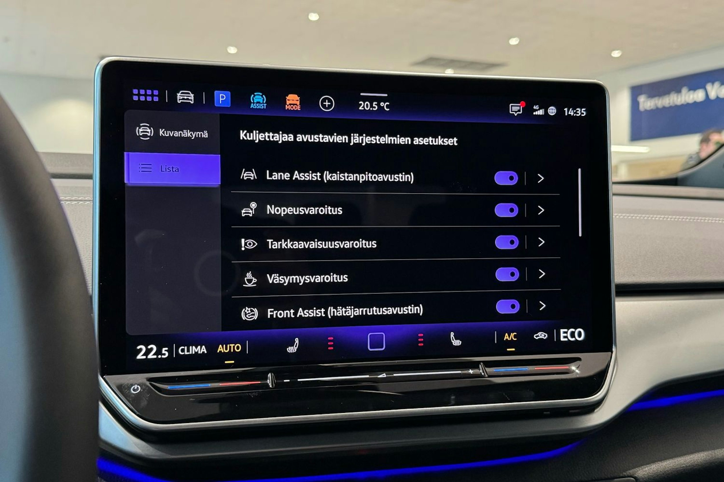 met. punainen Volkswagen ID.4 2026 kuva 24.