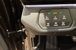 met. musta Volkswagen ID.4 2026 kuva 15.