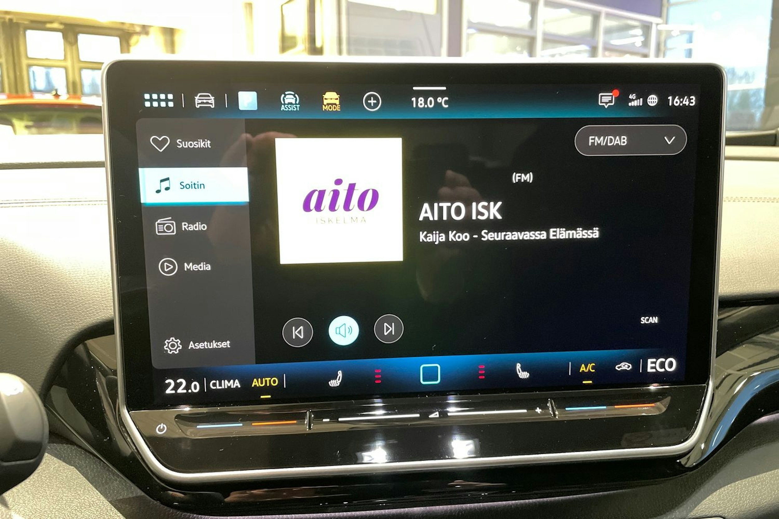 met. musta Volkswagen ID.4 2026 kuva 16.