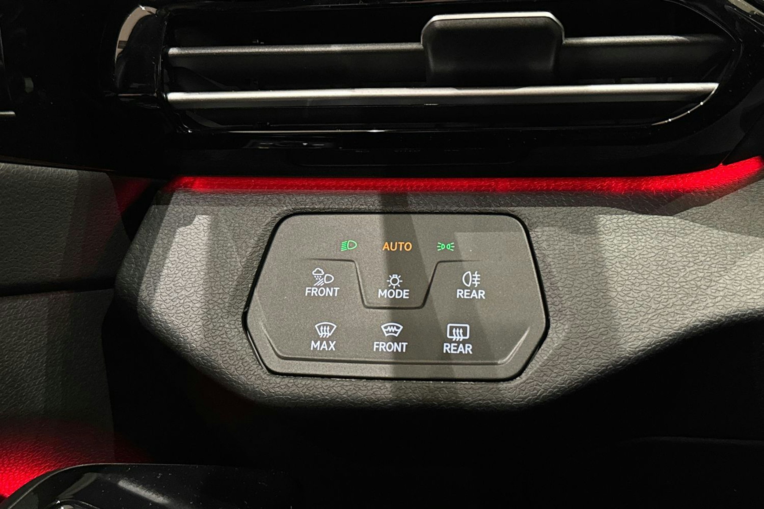 met. harmaa Volkswagen ID.4 2026 kuva 17.