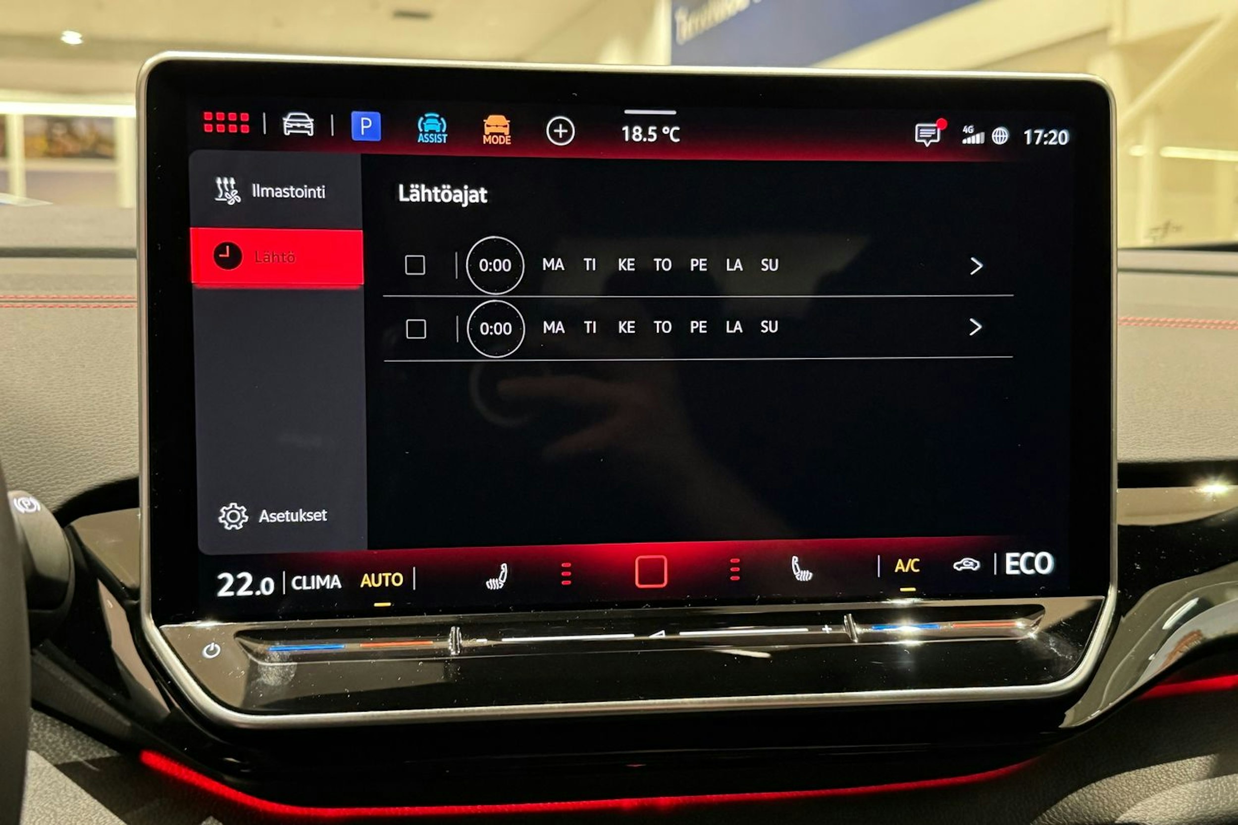 met. harmaa Volkswagen ID.4 2026 kuva 23.