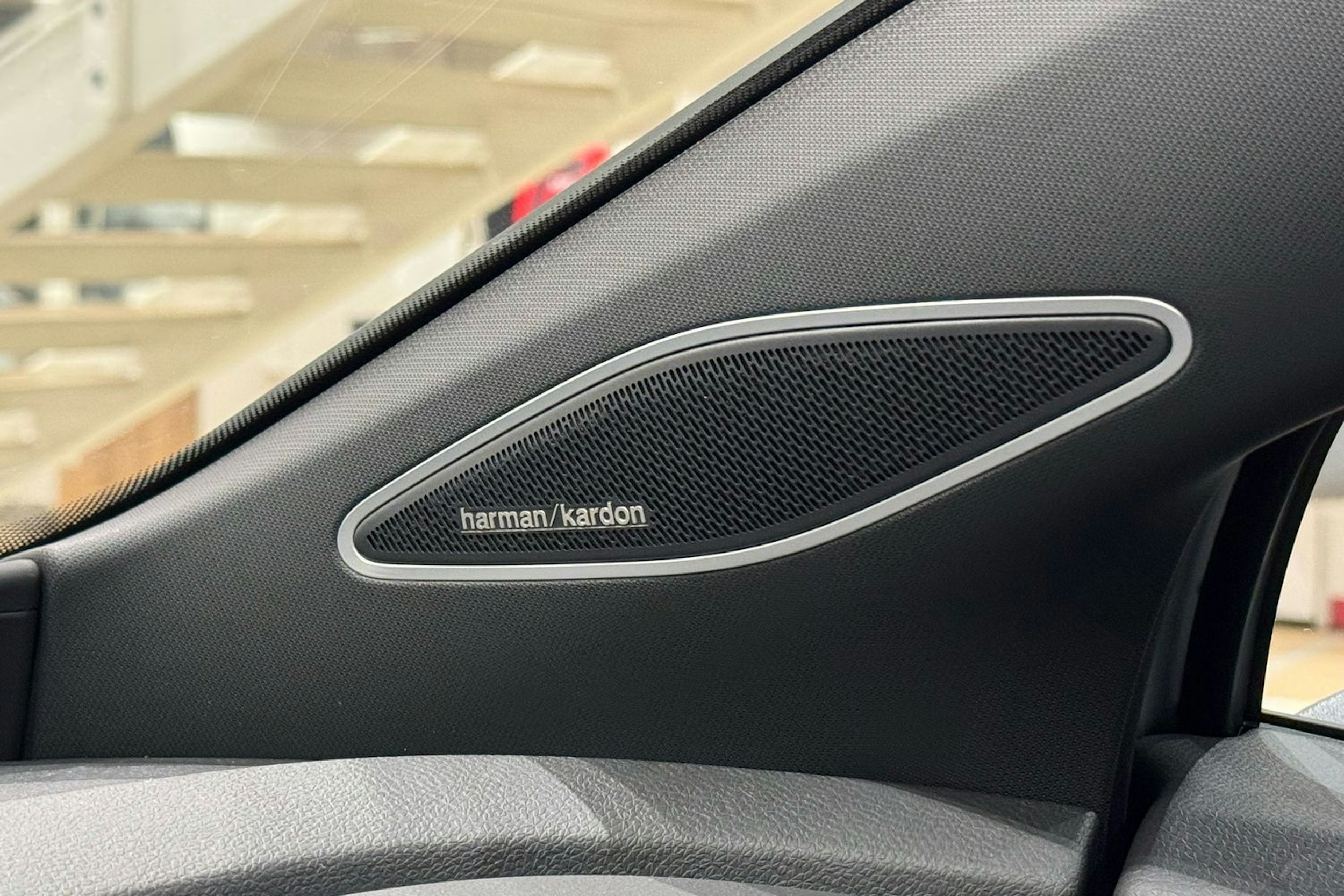 met. harmaa Volkswagen ID.4 2026 kuva 31.