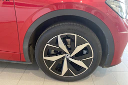 met. punainen Volkswagen ID.4 2026 kuva 10.