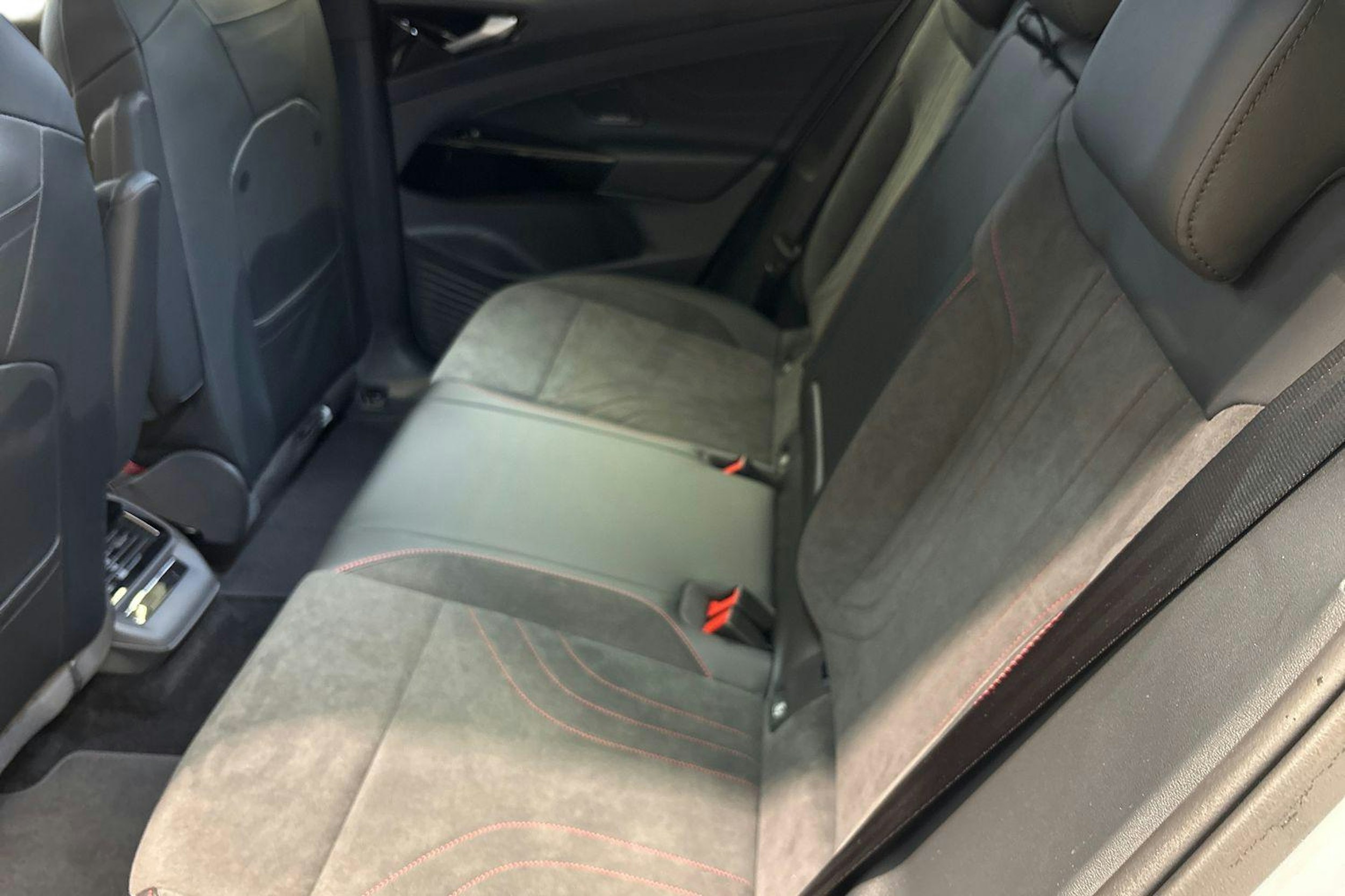 harmaa Volkswagen ID.4 2026 kuva 8.