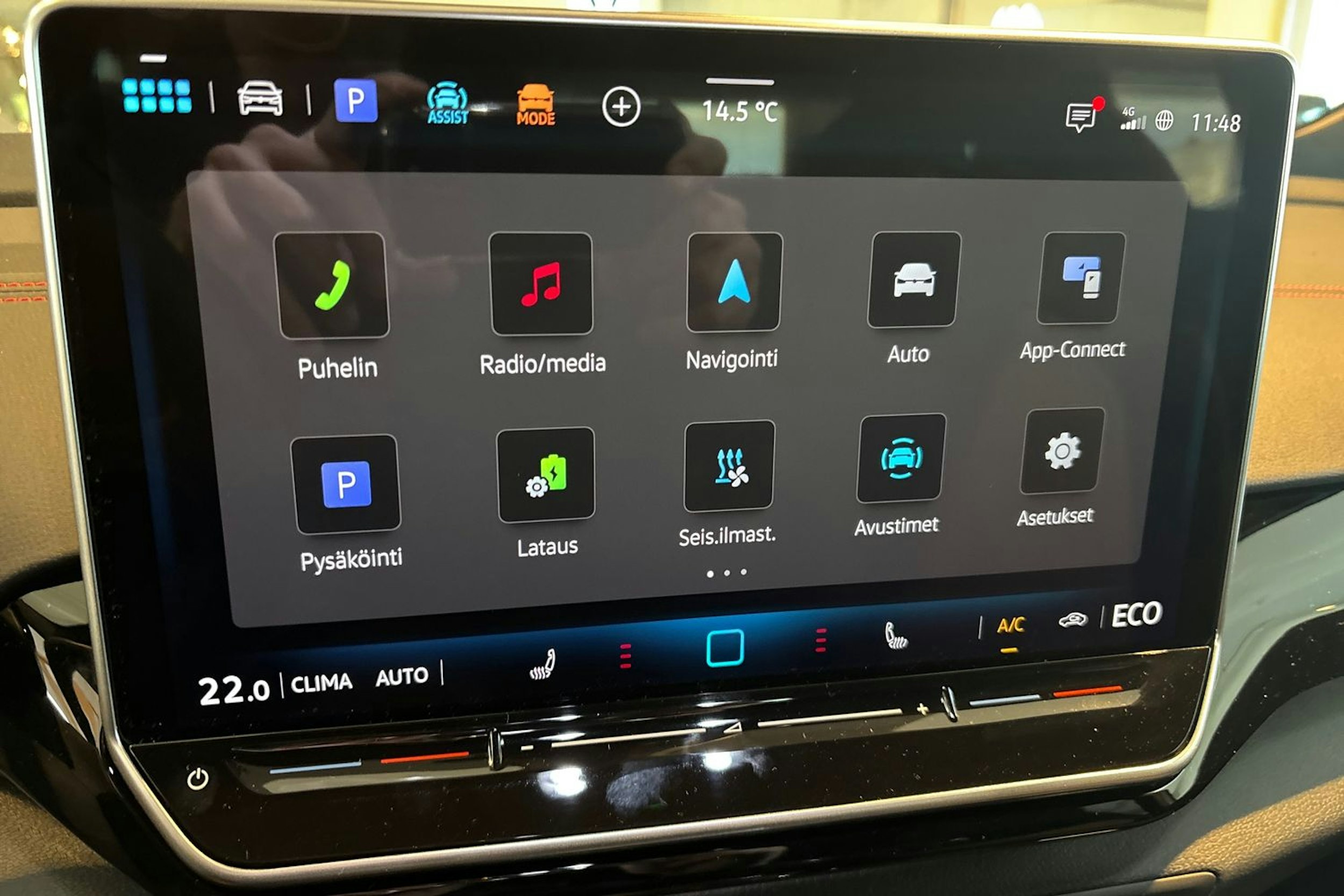 valkoinen Volkswagen ID.4 2026 kuva 16.