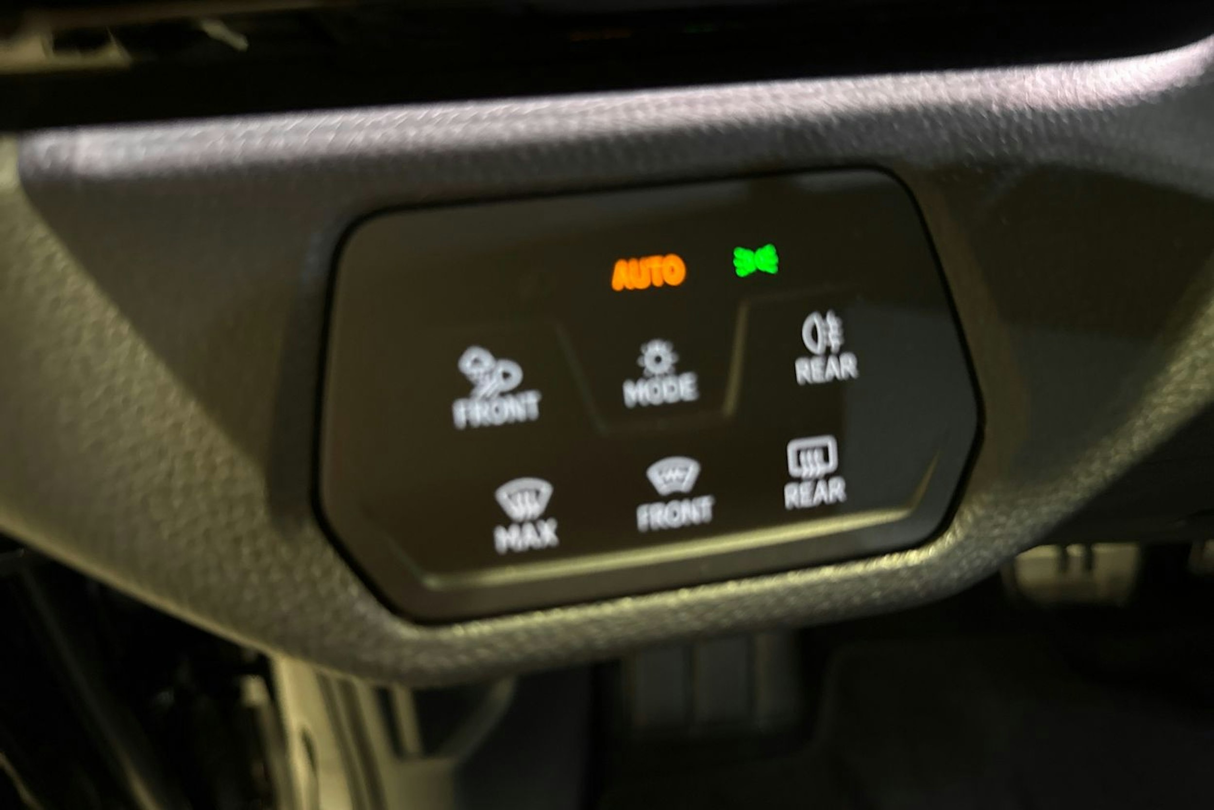 musta Volkswagen ID.4 2026 kuva 14.