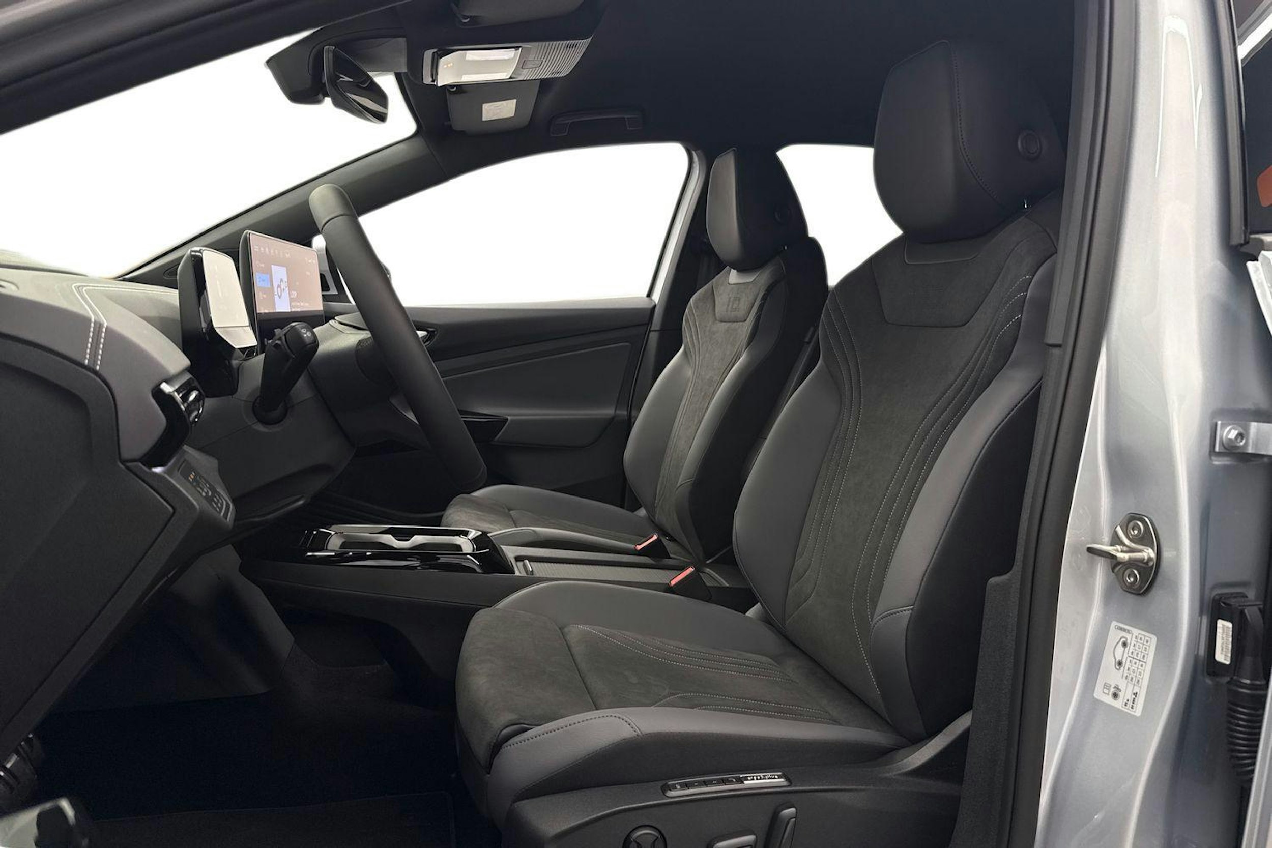 met. harmaa Volkswagen ID.4 2026 kuva 6.