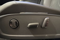 met. harmaa Volkswagen ID.4 2026 kuva 12.