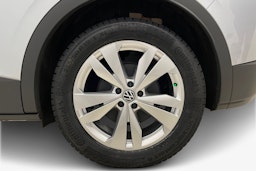 harmaa Volkswagen ID.4 2026 kuva 9.