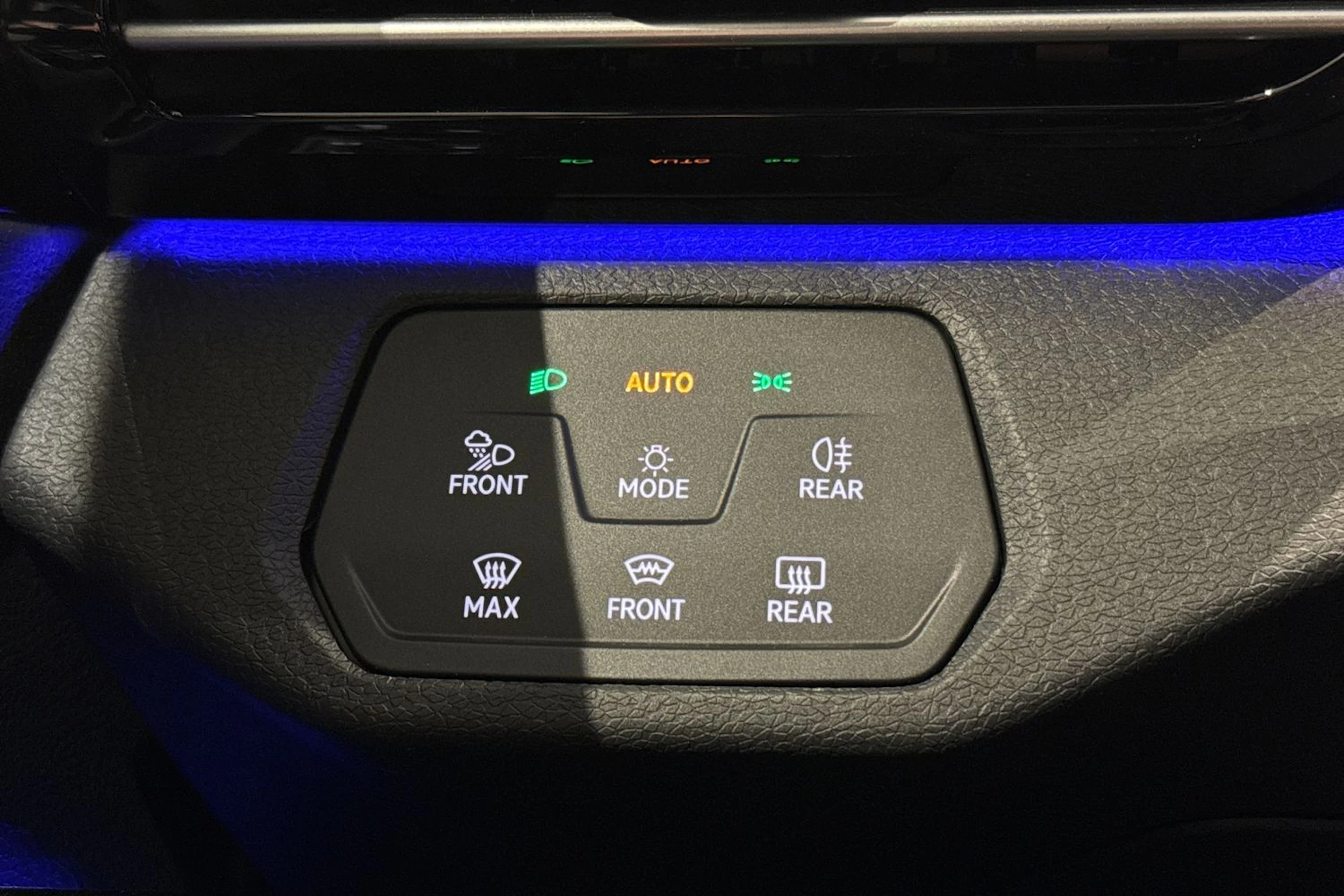 met. sininen Volkswagen ID.4 2026 kuva 19.