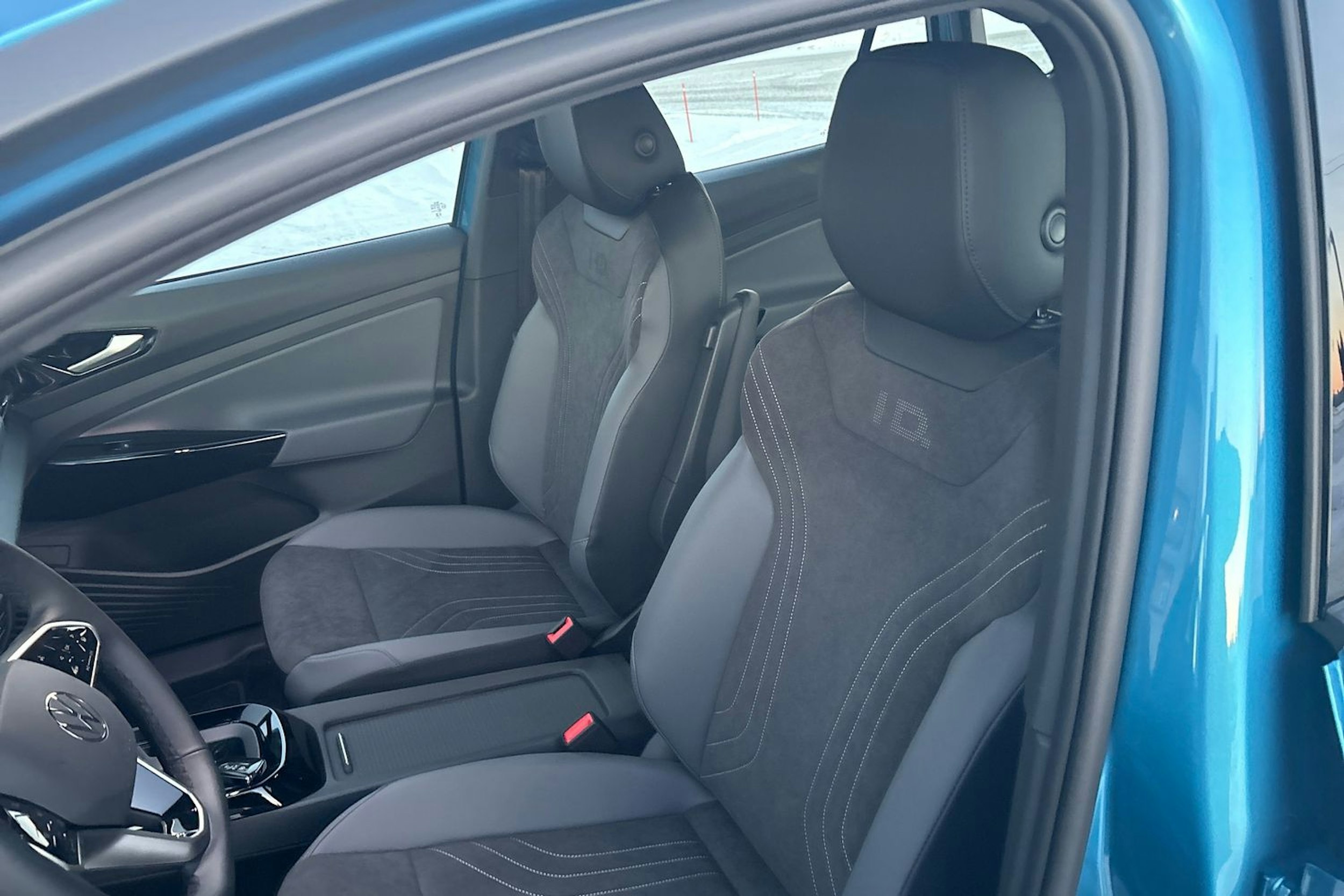 sininen Volkswagen ID.4 2026 kuva 15.