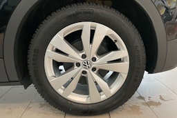 musta Volkswagen ID.4 2026 kuva 10.