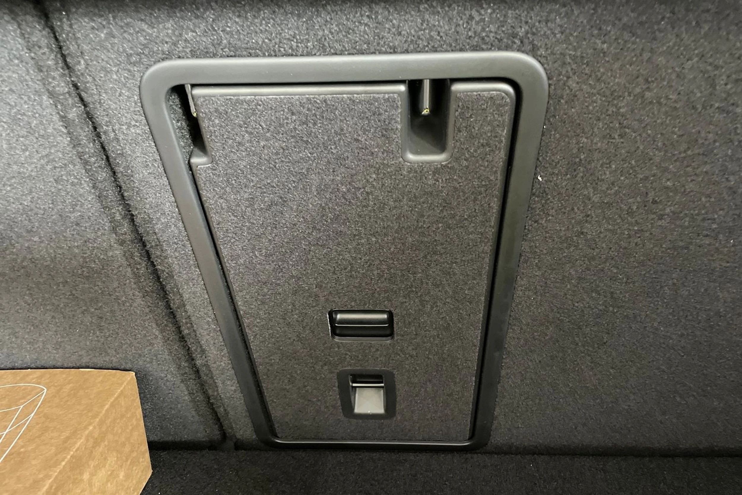 valkoinen Volkswagen ID.4 2026 kuva 13.