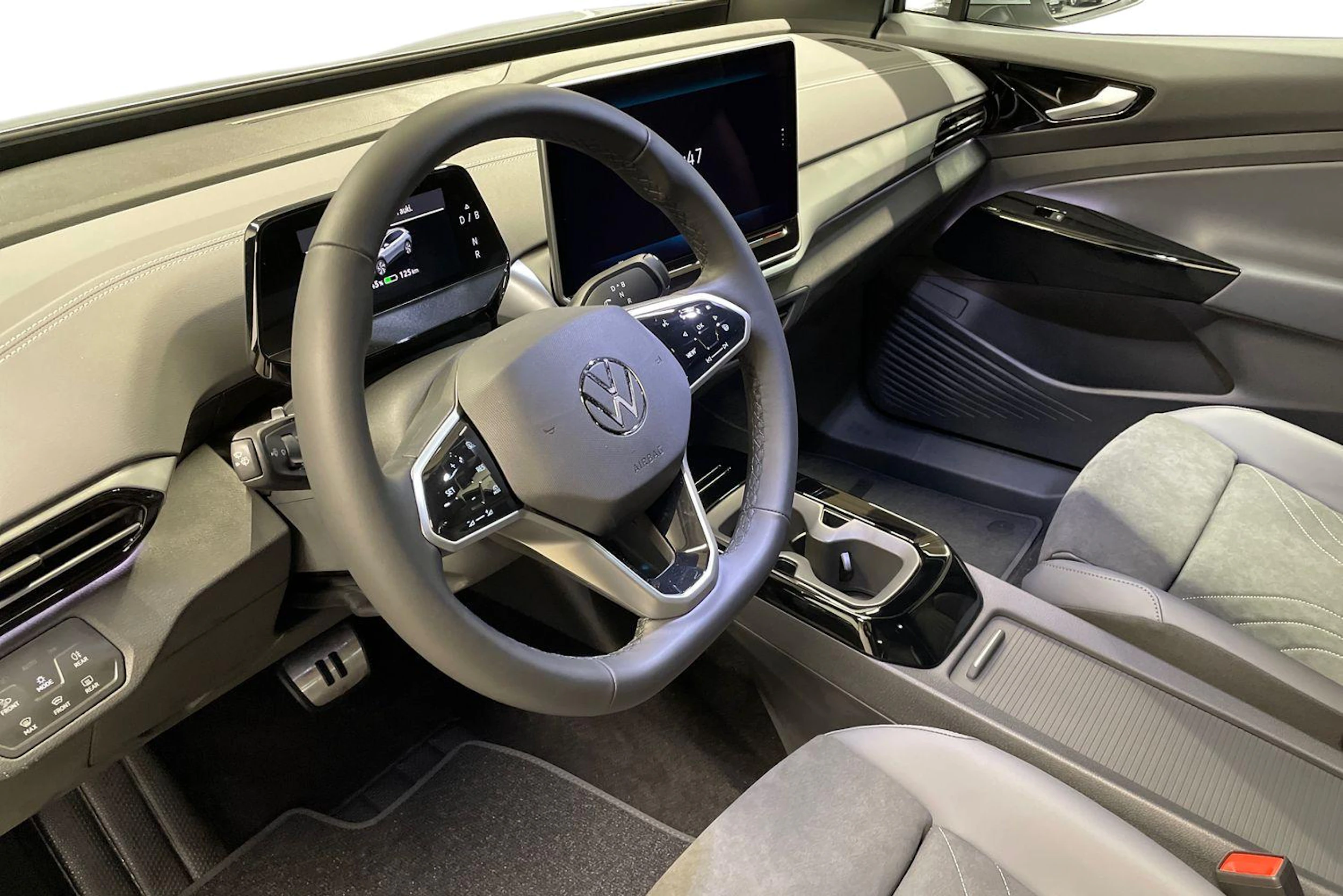 harmaa Volkswagen ID.4 2026 kuva 6.