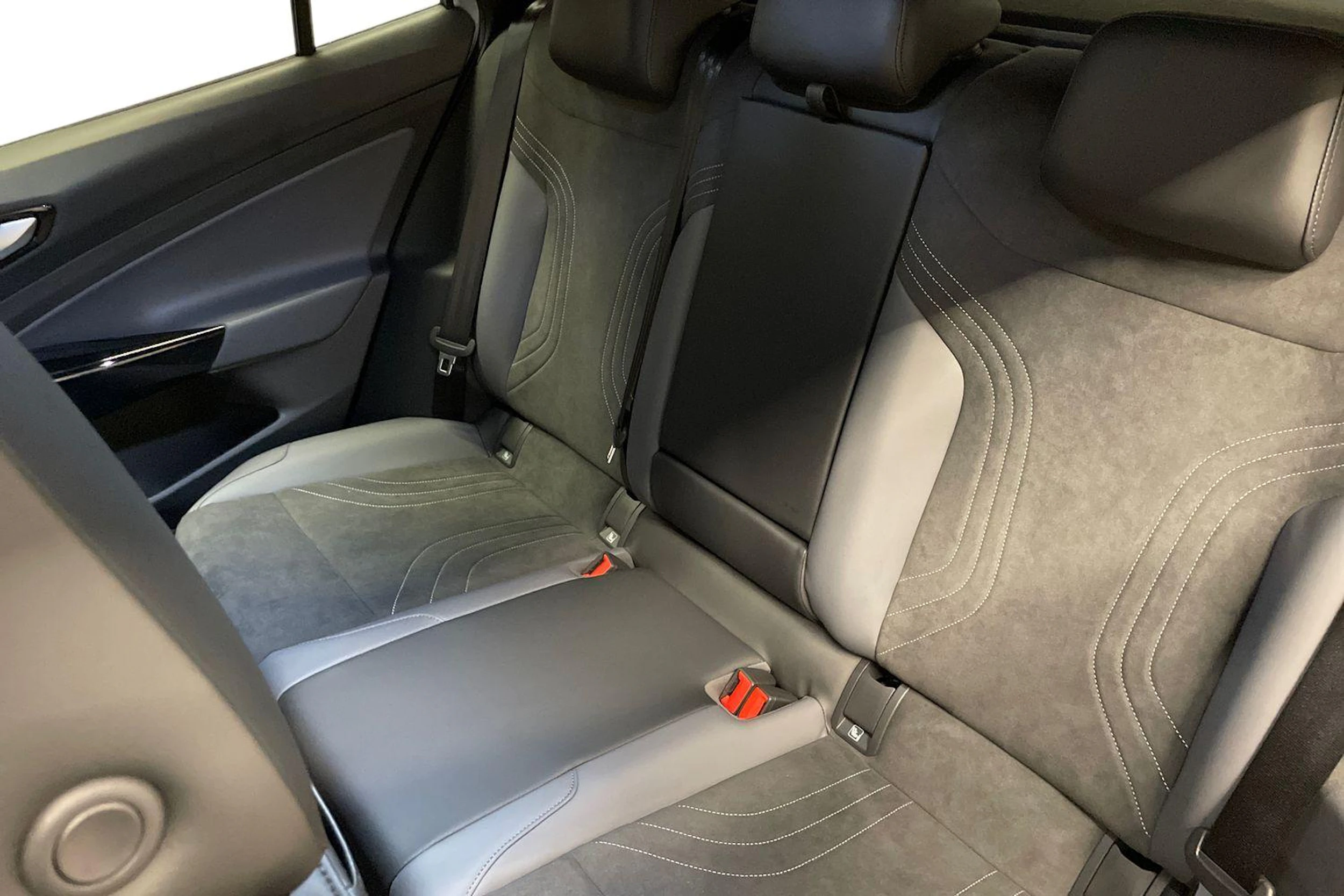 harmaa Volkswagen ID.4 2026 kuva 8.