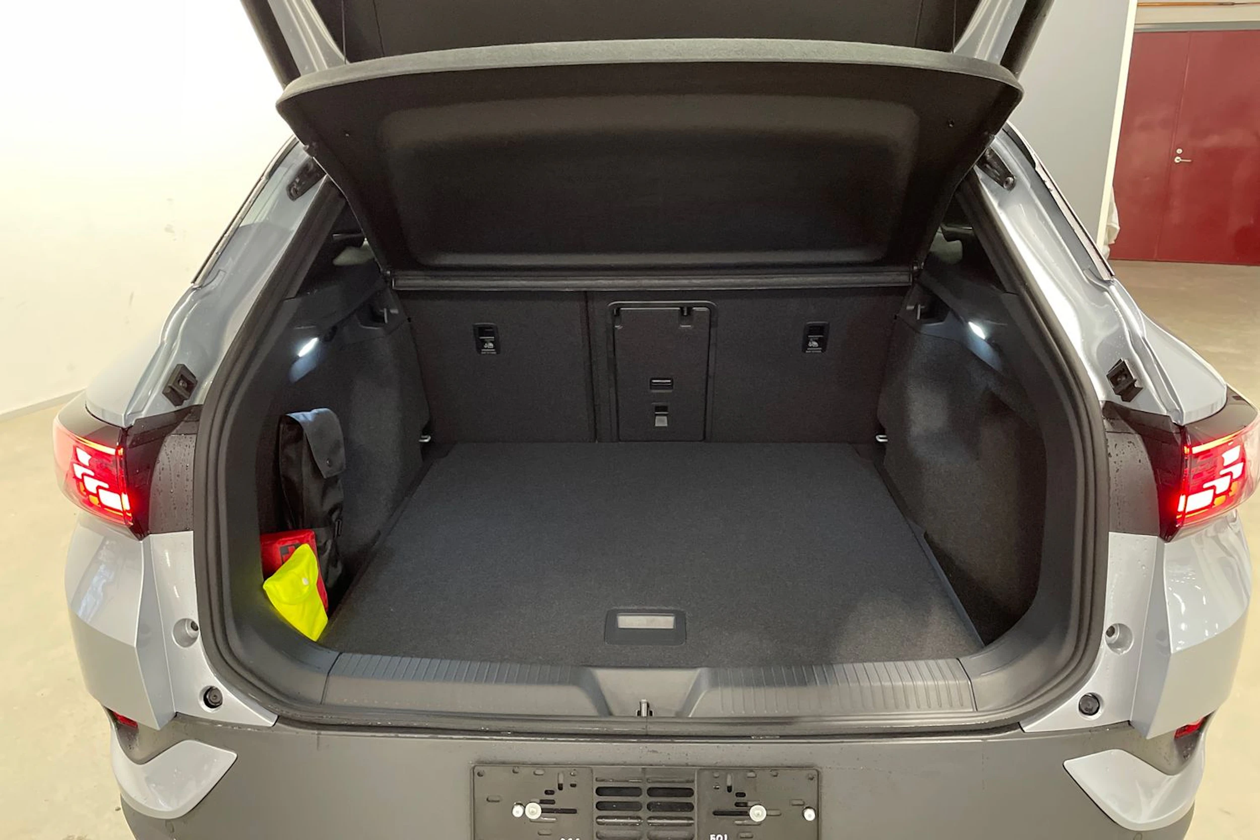 harmaa Volkswagen ID.4 2026 kuva 11.