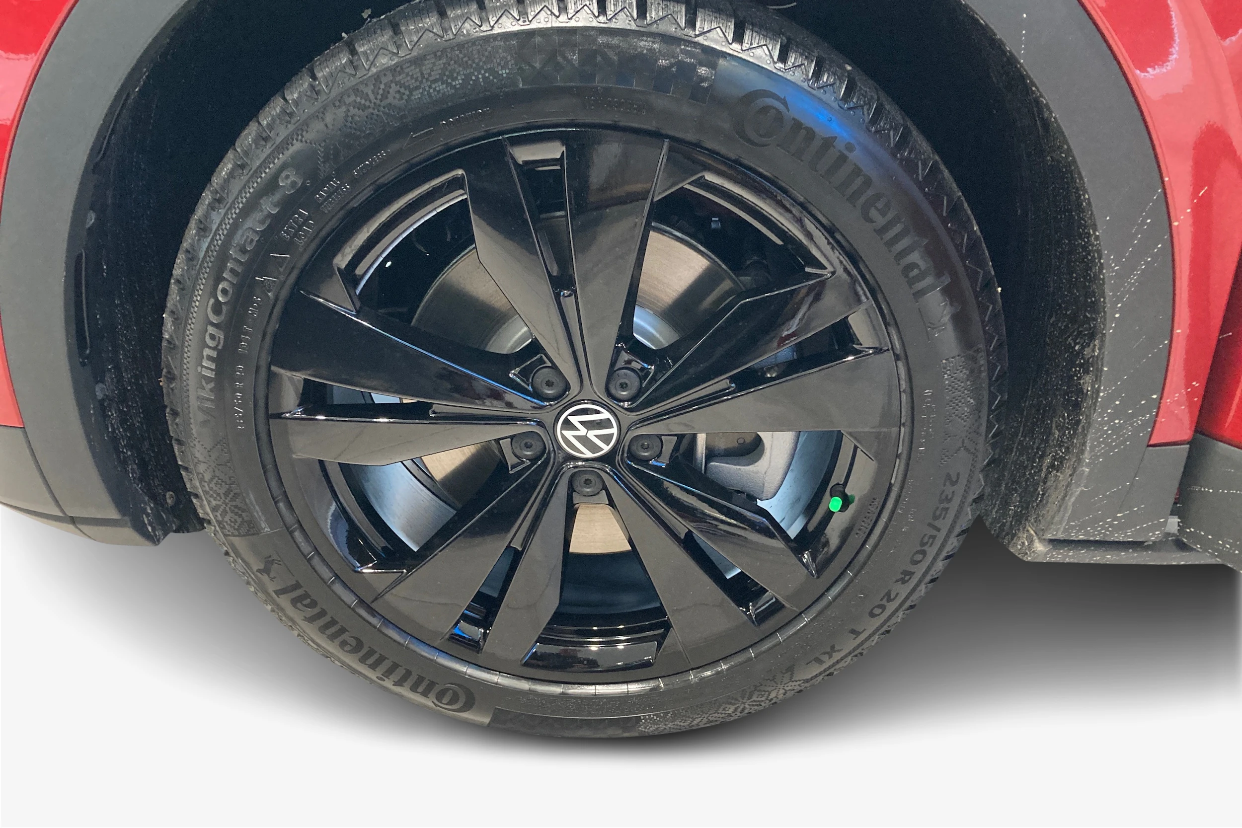 punainen Volkswagen ID.4 2026 kuva 9.