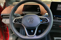 punainen Volkswagen ID.4 2026 kuva 14.