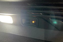 punainen Volkswagen ID.4 2026 kuva 22.