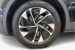 met. musta Volkswagen ID.4 2026 kuva 9.