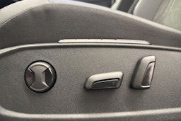 met. musta Volkswagen ID.4 2026 kuva 34.