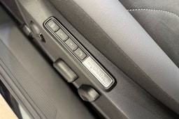 met. musta Volkswagen ID.4 2026 kuva 35.