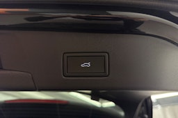 met. musta Volkswagen ID.4 2026 kuva 37.