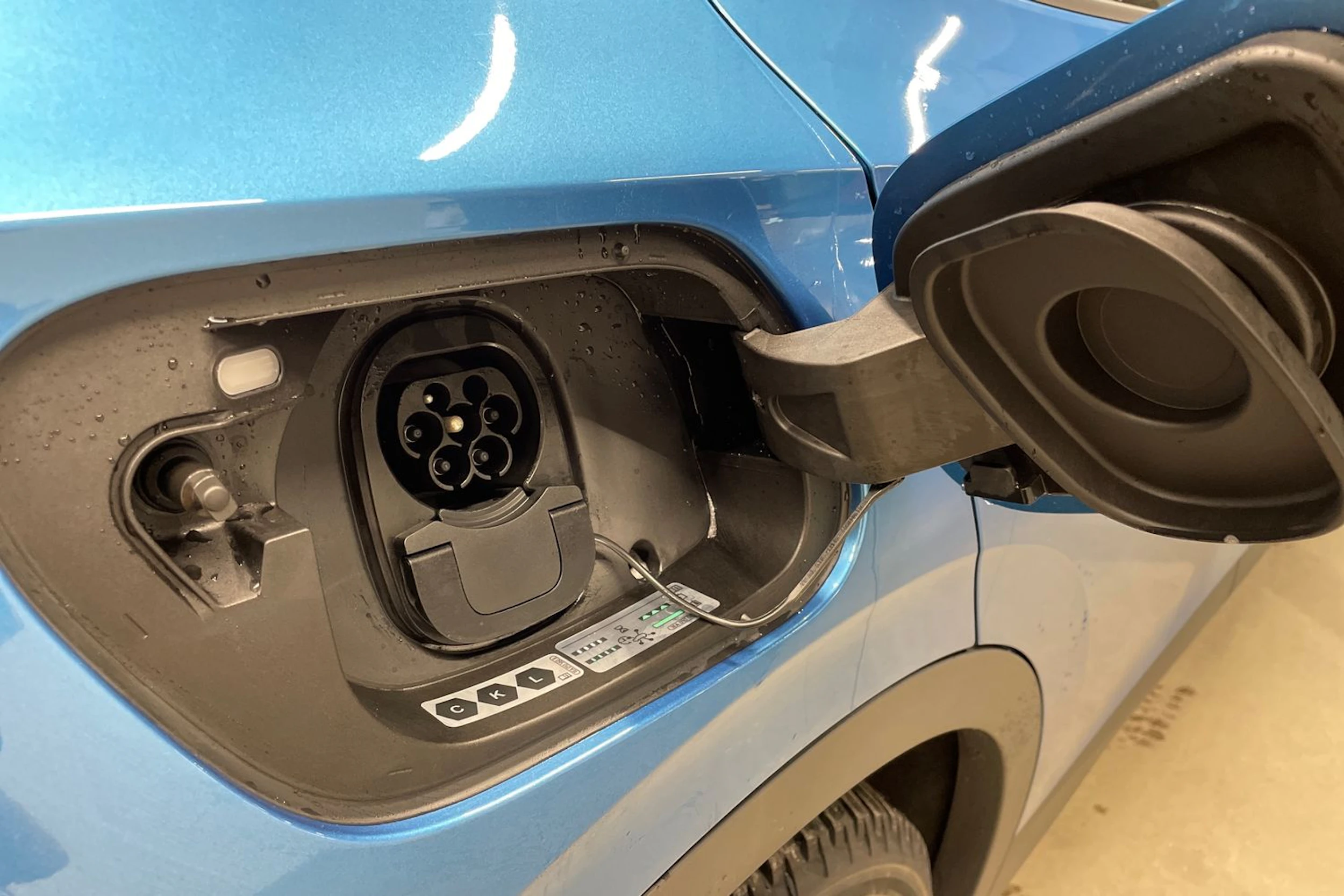 sininen Volkswagen ID.4 2026 kuva 11.