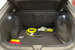 harmaa Volkswagen ID.4 2026 kuva 11.
