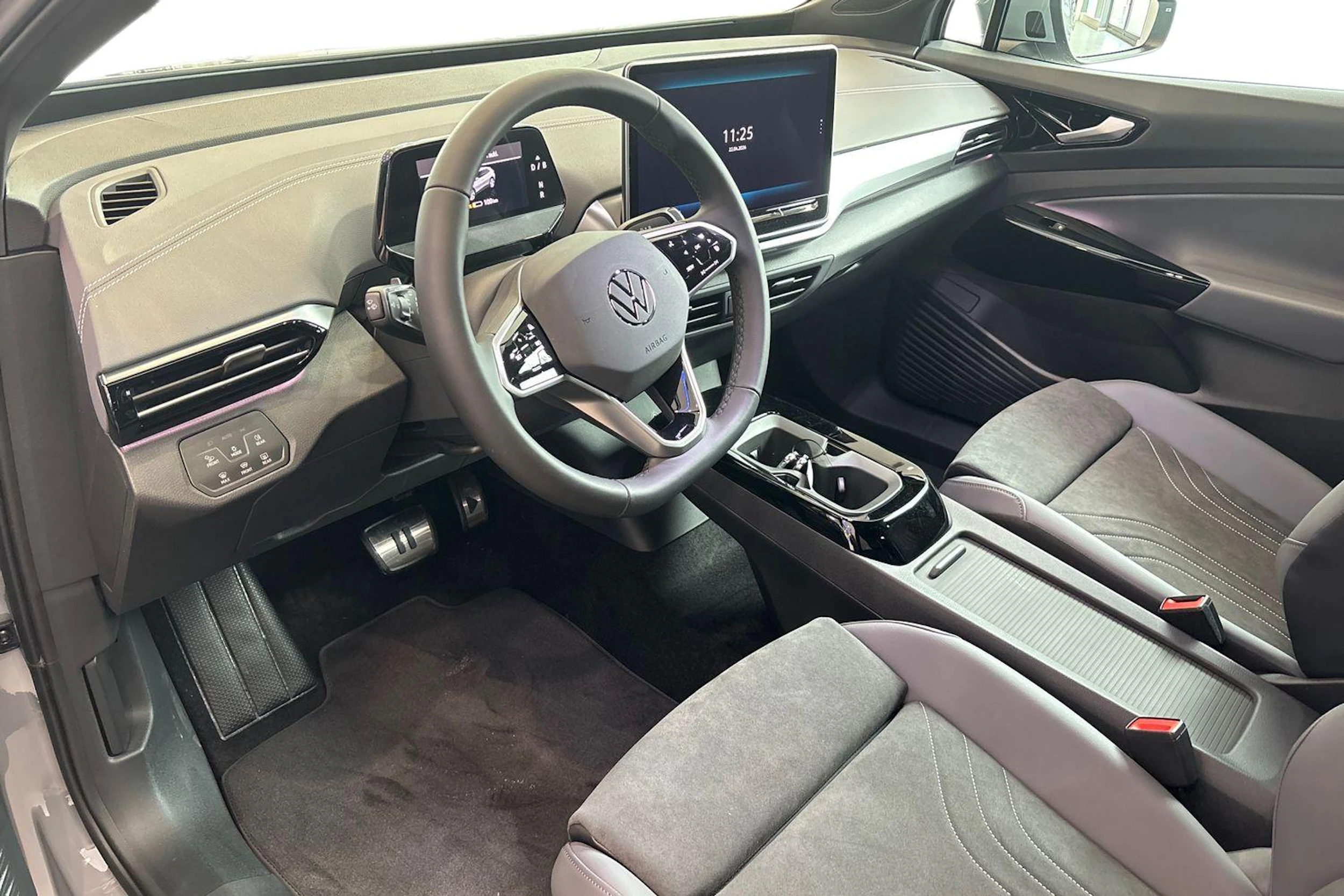 harmaa Volkswagen ID.4 2026 kuva 6.