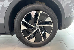 harmaa Volkswagen ID.4 2026 kuva 10.