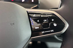 harmaa Volkswagen ID.4 2026 kuva 16.