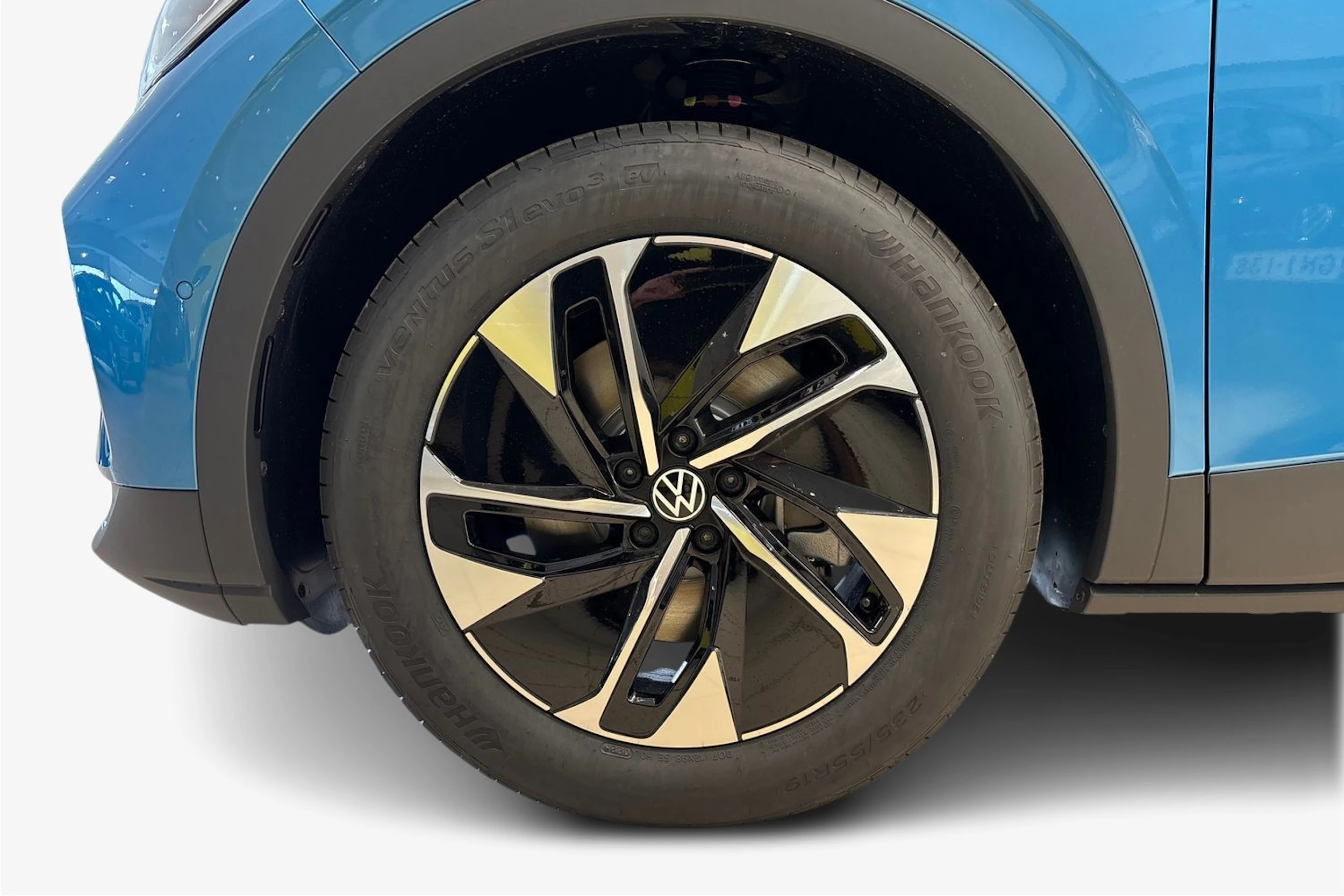 sininen Volkswagen ID.4 2026 kuva 9.